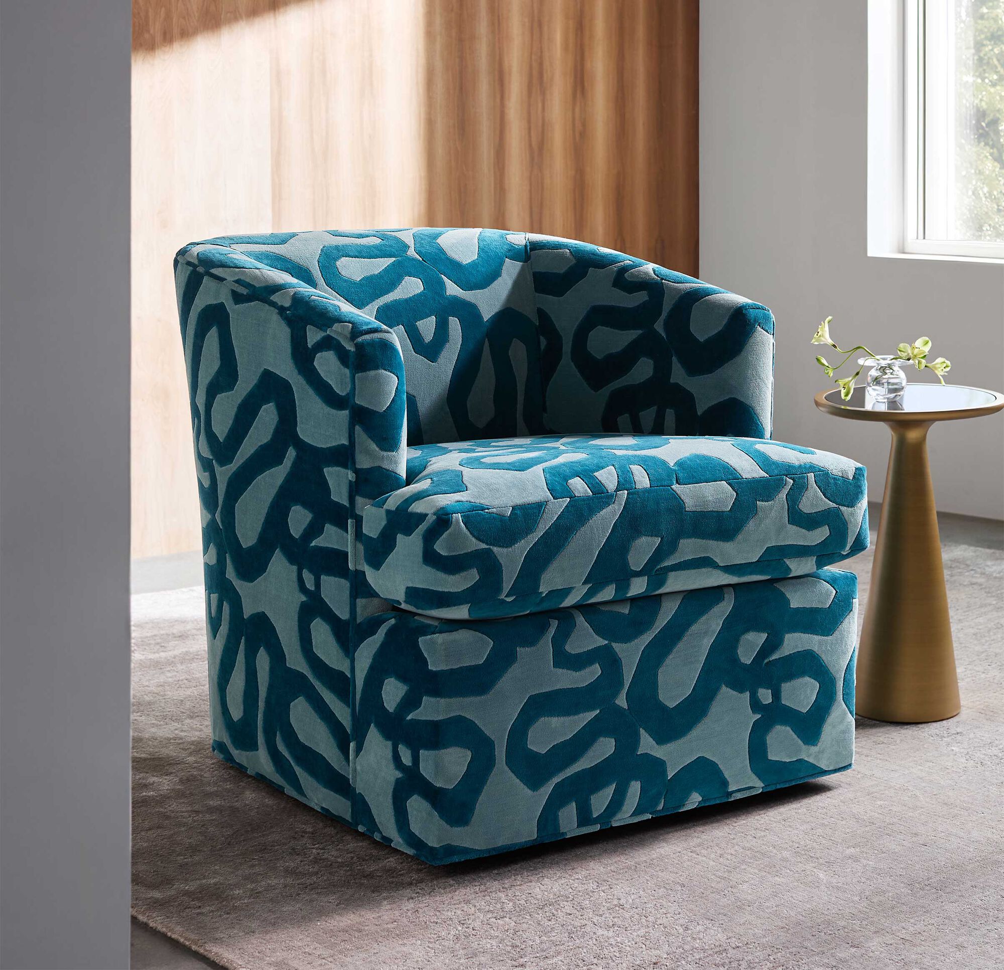 Addie Pull Up Table, , hi-res